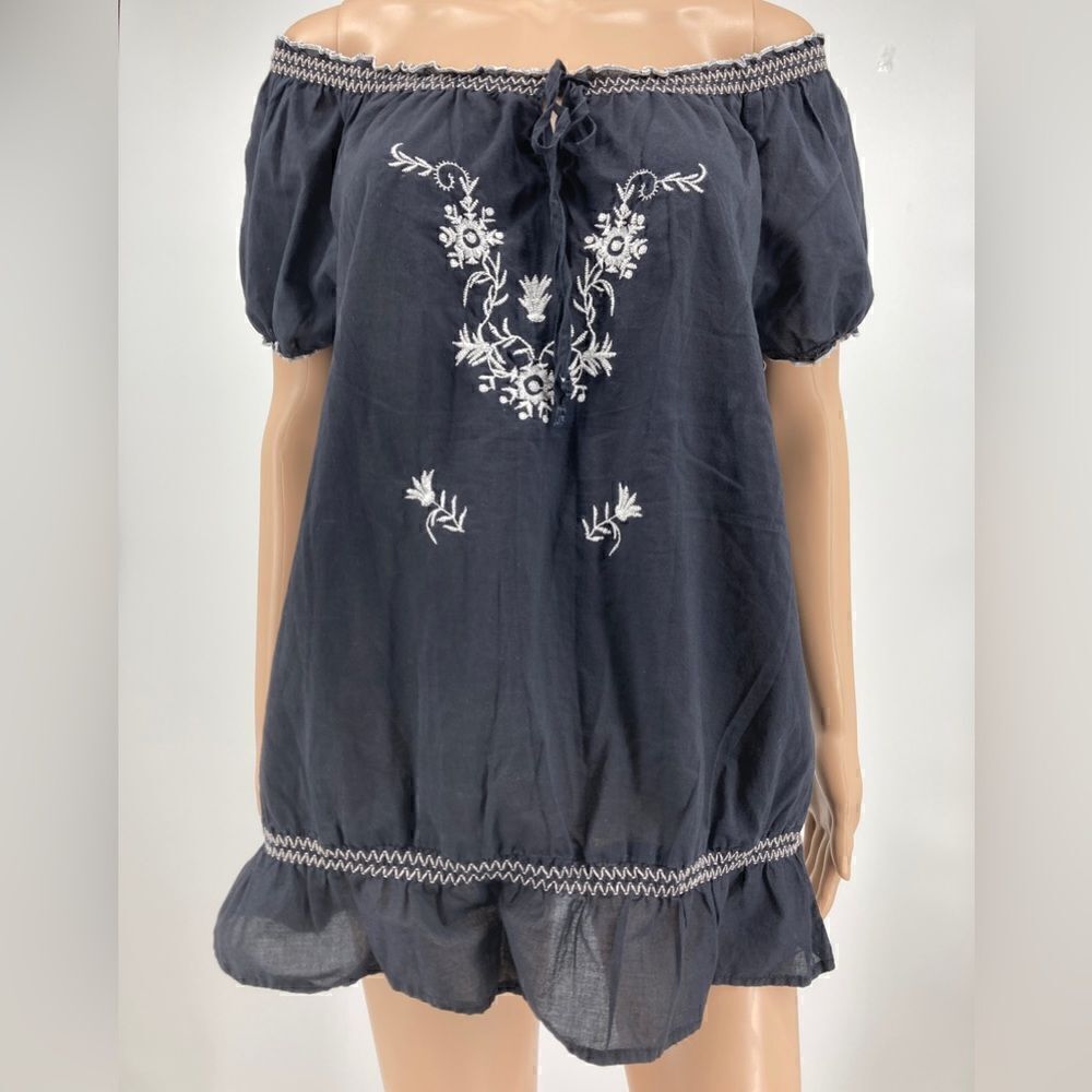 Capacity Unlimited Cotton Embroidered Top Size XL Black/White Color‎